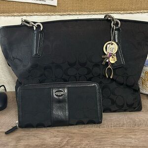Authentic Coach Purse & Wallet Set